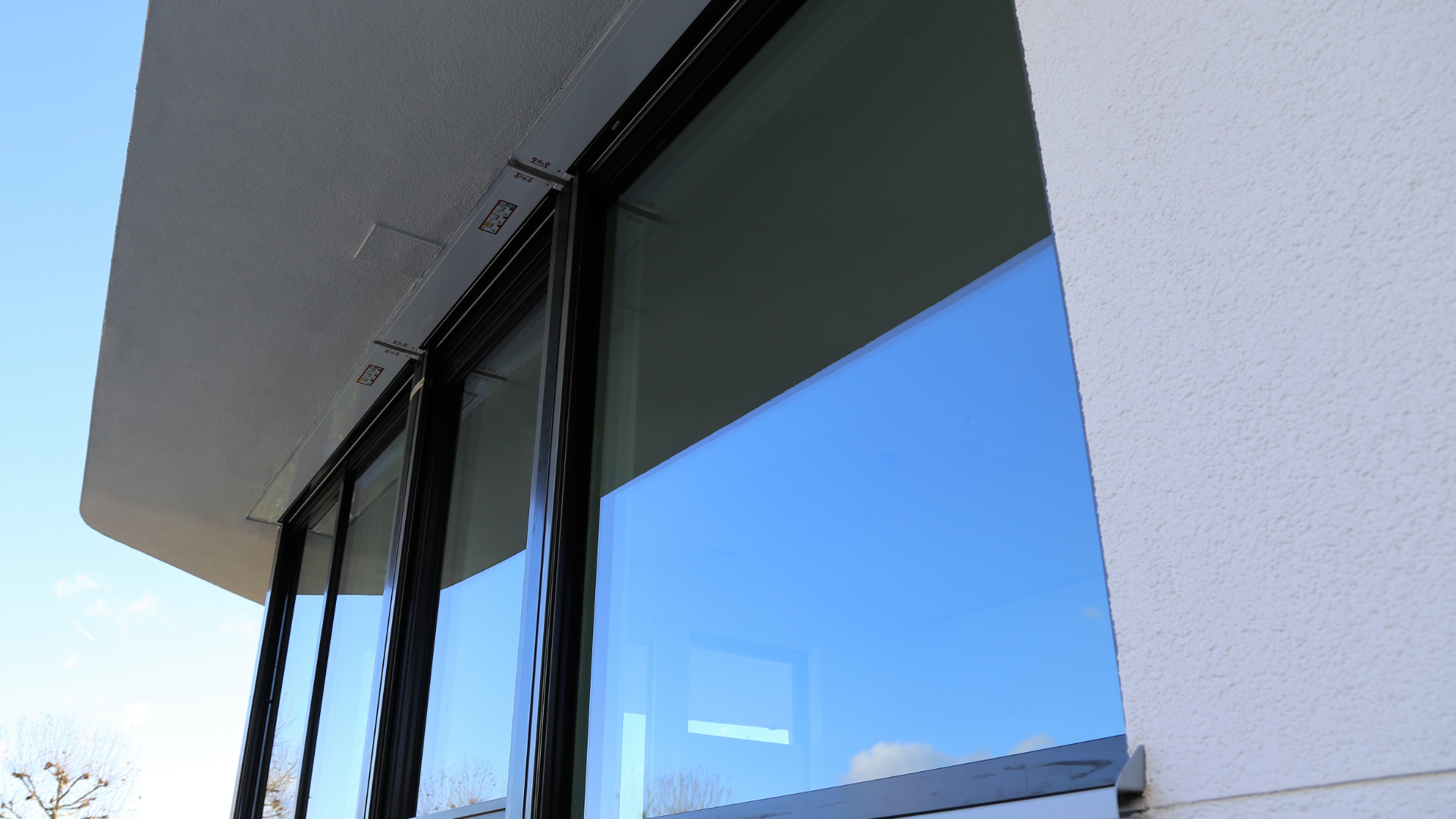 installation stores Aubagne