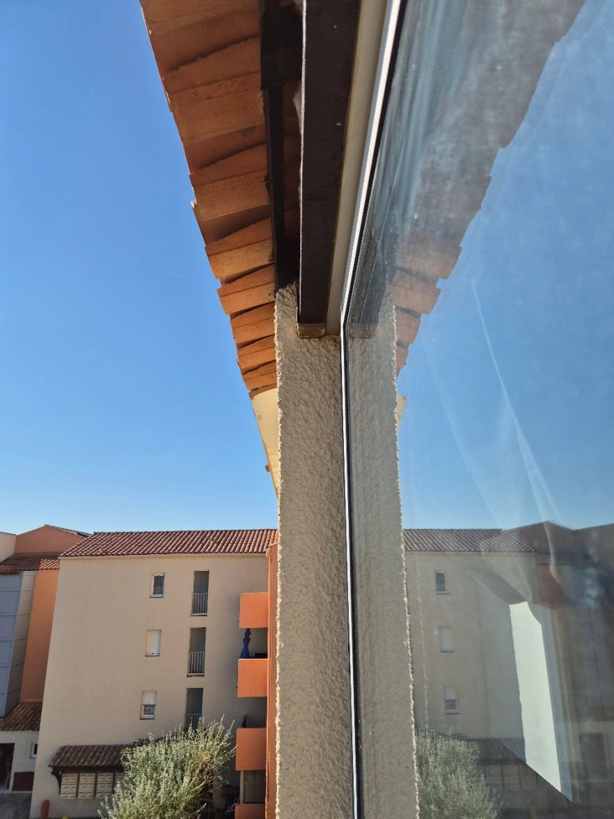 store-banne-coffre-integral-la-londes-les-maures